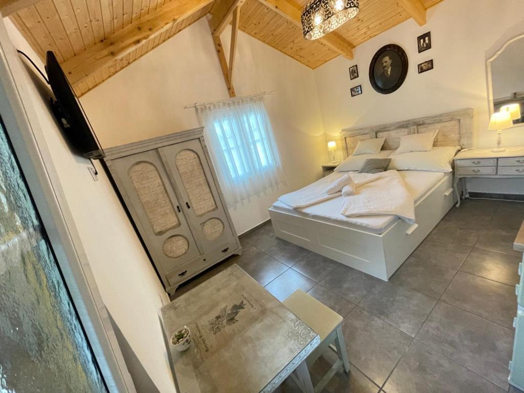 Ibolya Apartman Csisztapuszta Luaran gambar
